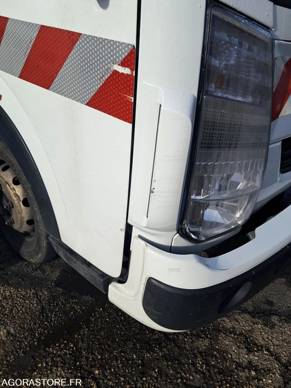 Renault Maxity - 2011 - 155966kms - BX782JQ - Tipper van: picture 5 Renault Maxity - 2011 - 155966kms - BX782JQ - Tipper van: picture 5