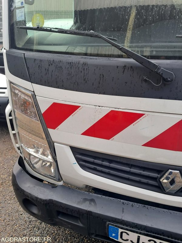 Renault Maxity CJ-372-FR - 2012 - 119061km - Tipper van: picture 4 Renault Maxity CJ-372-FR - 2012 - 119061km - Tipper van: picture 4