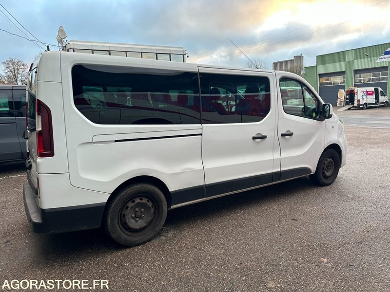 Renault Trafic 8 places / ED-593-MY / 463 642kms - Minibus, Passenger van: picture 4 Renault Trafic 8 places / ED-593-MY / 463 642kms - Minibus, Passenger van: picture 4