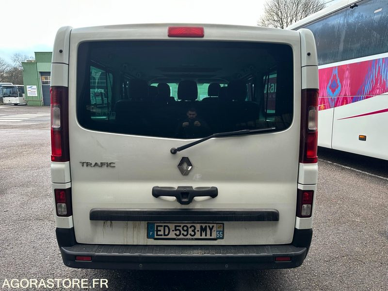 Renault Trafic 8 places / ED-593-MY / 463 642kms - Minibus, Passenger van: picture 5 Renault Trafic 8 places / ED-593-MY / 463 642kms - Minibus, Passenger van: picture 5