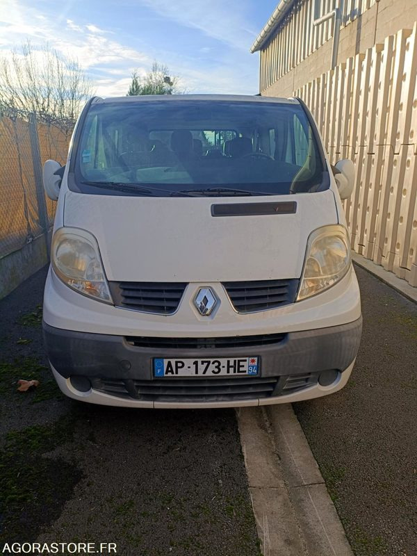 Renault trafic 2.0 DCI 90 mini bus 9 places diesel - Minibus, Passenger van: picture 4 Renault trafic 2.0 DCI 90 mini bus 9 places diesel - Minibus, Passenger van: picture 4