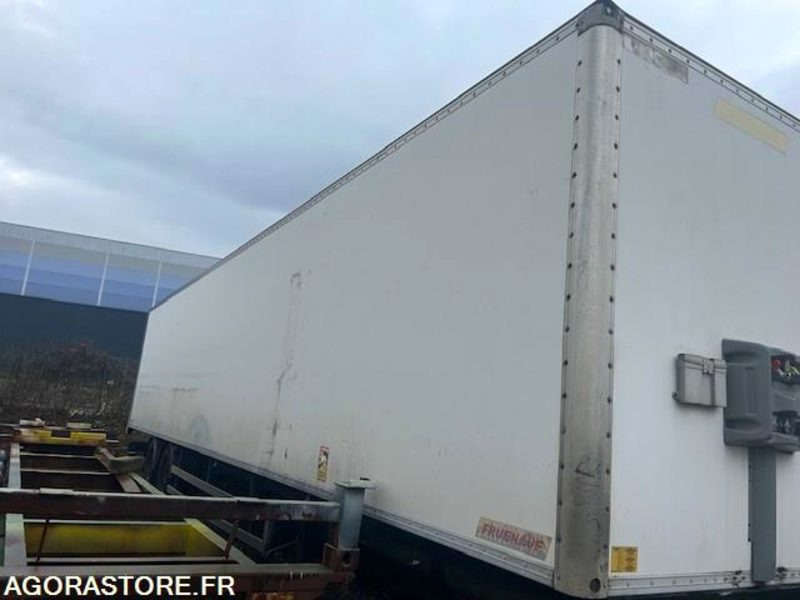 SEMI REMORQUE FRUEHAUF - FOURGON - Année 2011 - Closed box semi-trailer: picture 3 SEMI REMORQUE FRUEHAUF - FOURGON - Année 2011 - Closed box semi-trailer: picture 3