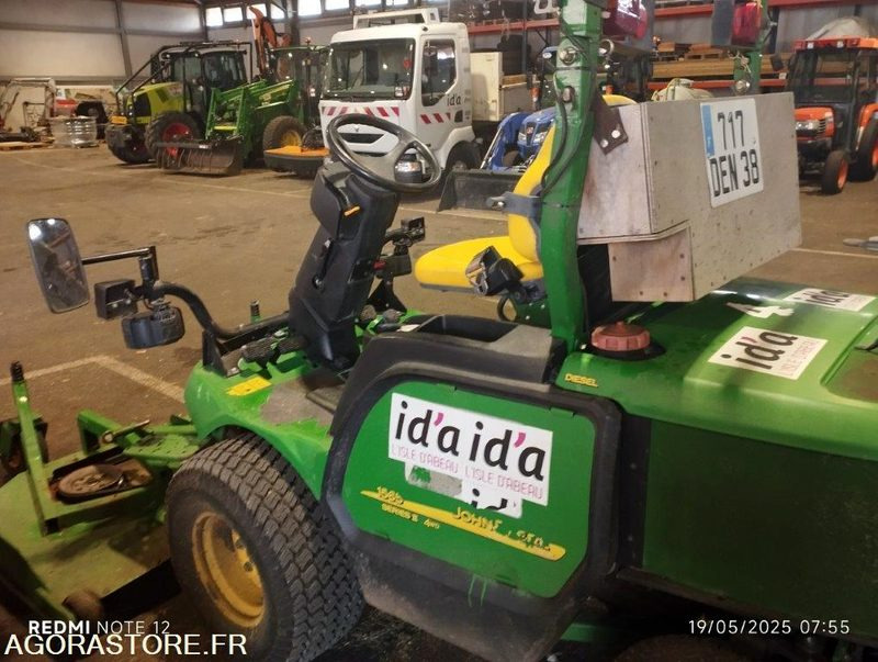 TONDEUSE JOHN DEERE 1565 - Garden mower: picture 4 TONDEUSE JOHN DEERE 1565 - Garden mower: picture 4