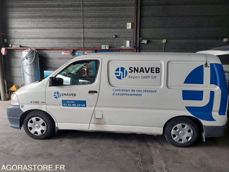 TOYOTA Hiace fourgon HP HUWER 2012 272000KM ROULANT EXPORT UNIQUEMENT - Small van: picture 3 TOYOTA Hiace fourgon HP HUWER 2012 272000KM ROULANT EXPORT UNIQUEMENT - Small van: picture 3