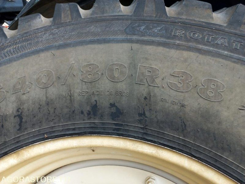 TRACTEUR AGRICOLE NEW HOLLAND EK-378-PK - Farm tractor: picture 4 TRACTEUR AGRICOLE NEW HOLLAND EK-378-PK - Farm tractor: picture 4