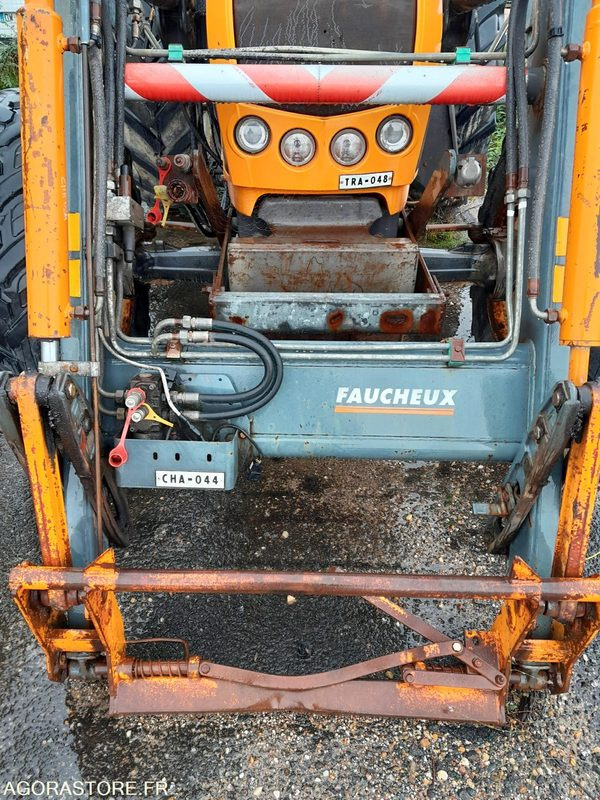TRACTEUR RENAULT ERGOS446 avec chargeur FAUCHEUX F26R 7580h - Farm tractor: picture 2 TRACTEUR RENAULT ERGOS446 avec chargeur FAUCHEUX F26R 7580h - Farm tractor: picture 2