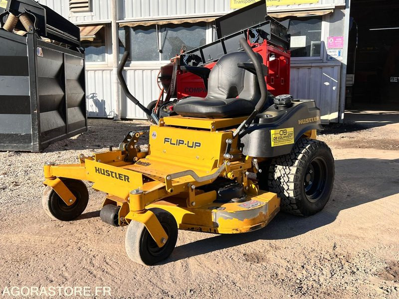 Tondeuse autoportée Hustler Flip-Up 48 - Année 2021 - 151 heures - Garden mower: picture 1 Tondeuse autoportée Hustler Flip-Up 48 - Année 2021 - 151 heures - Garden mower: picture 1