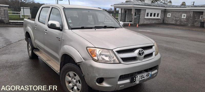 Toyota Pick Up - 2006 -178989kms - BZ-184-HR - Pickup truck: picture 3 Toyota Pick Up - 2006 -178989kms - BZ-184-HR - Pickup truck: picture 3