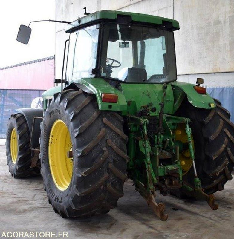 Tracteur Agricole/Forrestier John Deere 8200 - Farm tractor: picture 1 Tracteur Agricole/Forrestier John Deere 8200 - Farm tractor: picture 1