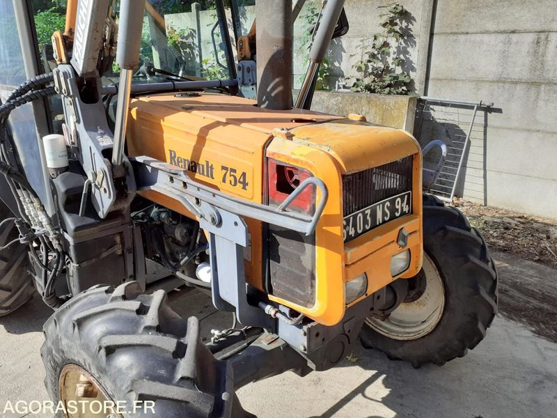 Tracteur Renault 754 (avec pelle faucheux f255) - Farm tractor: picture 1 Tracteur Renault 754 (avec pelle faucheux f255) - Farm tractor: picture 1