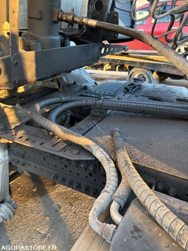 Leasing of  TRACTEUR 4X2 MERCEDES ACTROS 1845 2018 385 000 KM + BENNE ALUMINIUM SHMITZ 2016 TRACTEUR 4X2 MERCEDES ACTROS 1845 2018 385 000 KM + BENNE ALUMINIUM SHMITZ 2016: picture 16