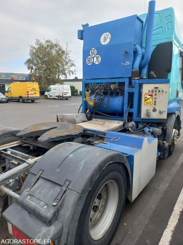 TRACTEUR RENAULT TRUCKS AVEC POMPE DK258VR (vente uniquement export) - Tractor unit: picture 3 TRACTEUR RENAULT TRUCKS AVEC POMPE DK258VR (vente uniquement export) - Tractor unit: picture 3