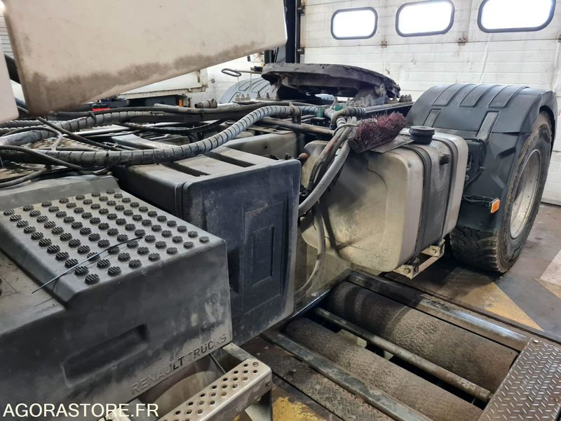 Tracteur Renault T460 - Tractor unit: picture 3 Tracteur Renault T460 - Tractor unit: picture 3