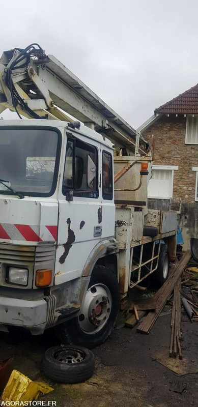 Camion Nacelle Iveco 135-14 - Truck: picture 3 Camion Nacelle Iveco 135-14 - Truck: picture 3