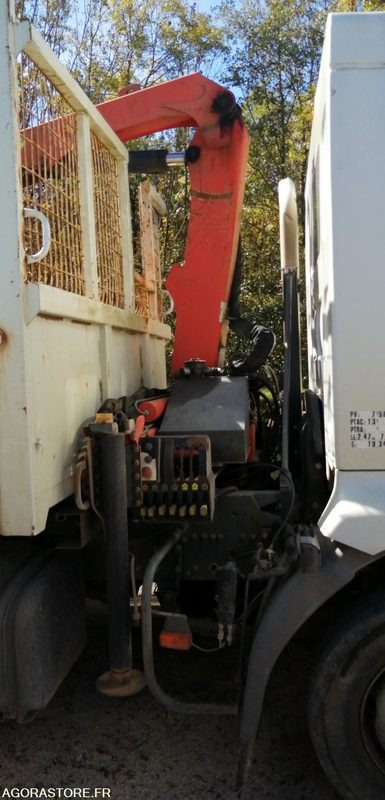 Truck Camion benne avec grue - Renault Midlum 2001 293846kms: picture 11 Truck Camion benne avec grue - Renault Midlum 2001 293846kms: picture 11