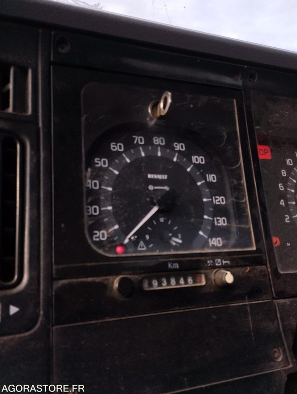 Truck Camion benne avec grue - Renault Midlum 2001 293846kms: picture 16 Truck Camion benne avec grue - Renault Midlum 2001 293846kms: picture 16