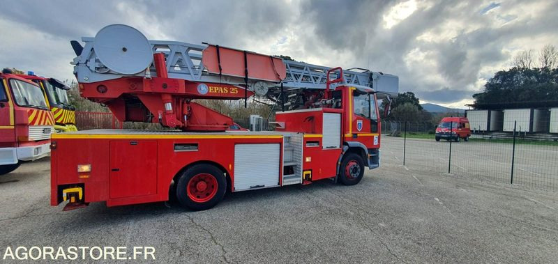 Echelle IVECO - EPSA 25 Camiva - 41 393 km - 2001 - Truck: picture 2 Echelle IVECO - EPSA 25 Camiva - 41 393 km - 2001 - Truck: picture 2