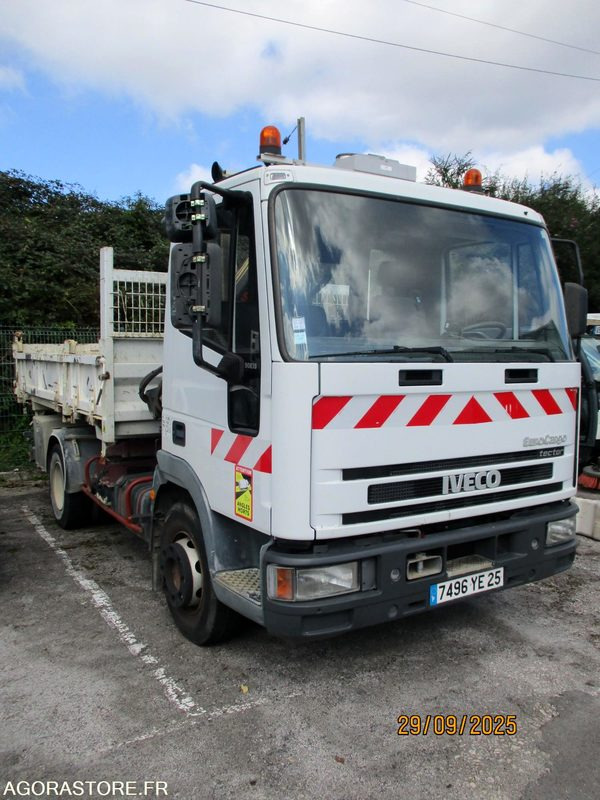 IVECO CAMION BENNE GAZOLE (PAR 4011) - 2003 - 103427kms - 7496YE25 - Truck: picture 1 IVECO CAMION BENNE GAZOLE (PAR 4011) - 2003 - 103427kms - 7496YE25 - Truck: picture 1