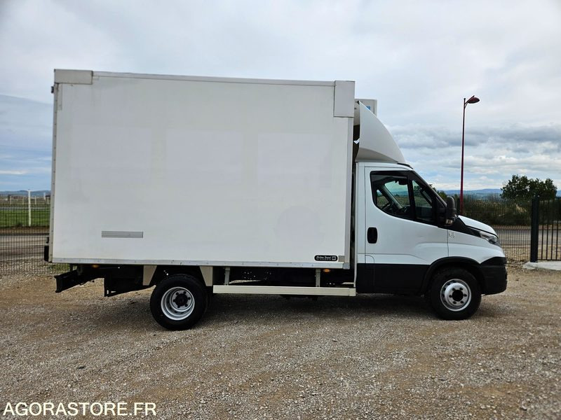 IVECO DAILY 72C21 PORTE VIANDE FRIGORIFIQUE - 2017 - 360 000KM - Truck: picture 1 IVECO DAILY 72C21 PORTE VIANDE FRIGORIFIQUE - 2017 - 360 000KM - Truck: picture 1