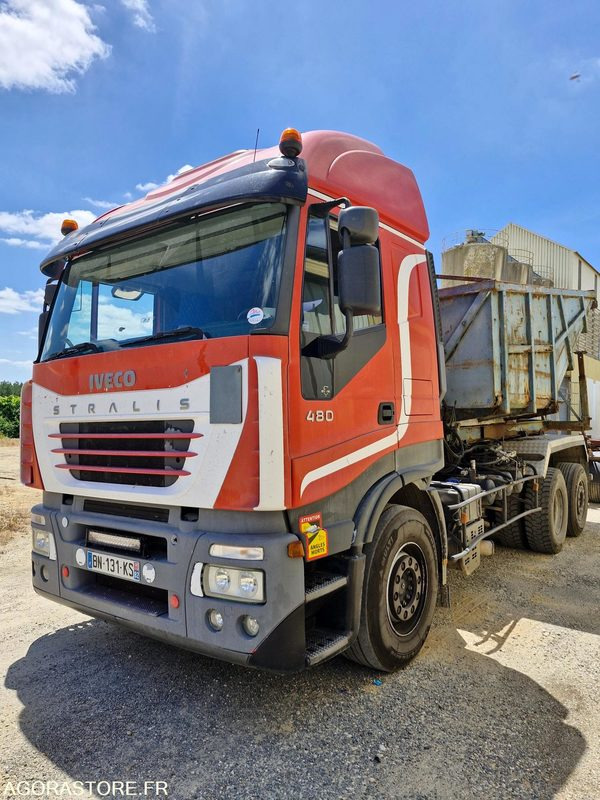 IVECO polybenne STRALIS 480, mines ok 2026 avec benne engrais - Truck: picture 2 IVECO polybenne STRALIS 480, mines ok 2026 avec benne engrais - Truck: picture 2