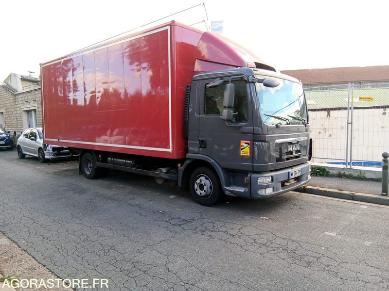 MAN TGL 7.150 ANNEE 2011- 7.5T - 385 000 KMS - Truck: picture 1 MAN TGL 7.150 ANNEE 2011- 7.5T - 385 000 KMS - Truck: picture 1