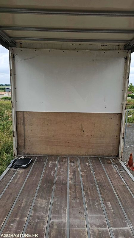 Truck PORTEUR BACHE RENAULT MIDLUM - EB264PG - 476000kms: picture 19