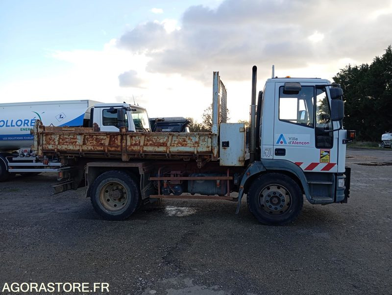 Poids lourd IVECO - Truck: picture 5 Poids lourd IVECO - Truck: picture 5