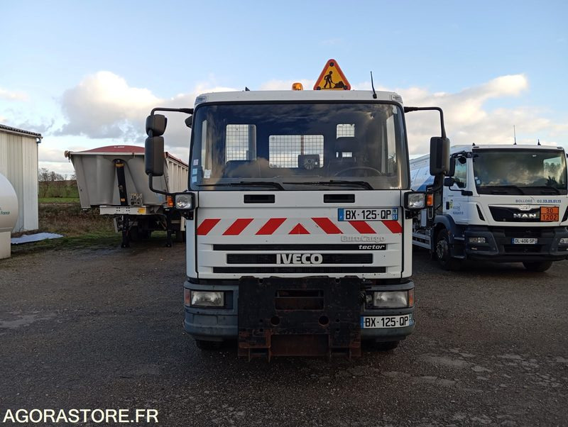 Poids lourd IVECO - Truck: picture 3 Poids lourd IVECO - Truck: picture 3