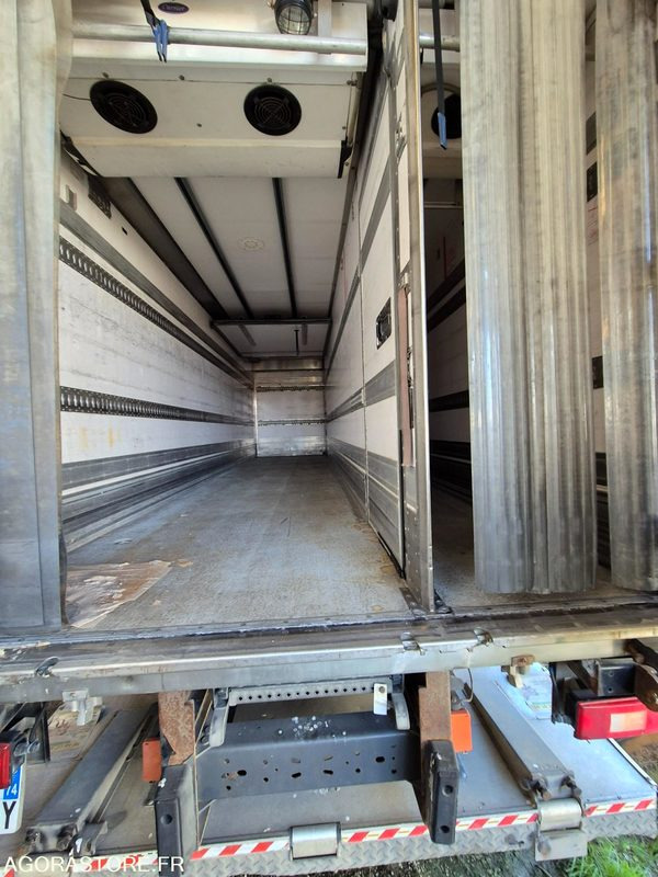 Truck Porteur Volvo frigo: picture 16 Truck Porteur Volvo frigo: picture 16