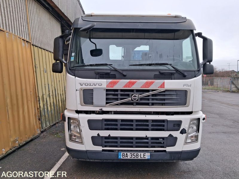R51857-PORTEUR POLYBENNE VOLVO FM 370-ANNÉE 2010-BRAS GUIMA PALFINGER-502085 KM - Truck: picture 5 R51857-PORTEUR POLYBENNE VOLVO FM 370-ANNÉE 2010-BRAS GUIMA PALFINGER-502085 KM - Truck: picture 5