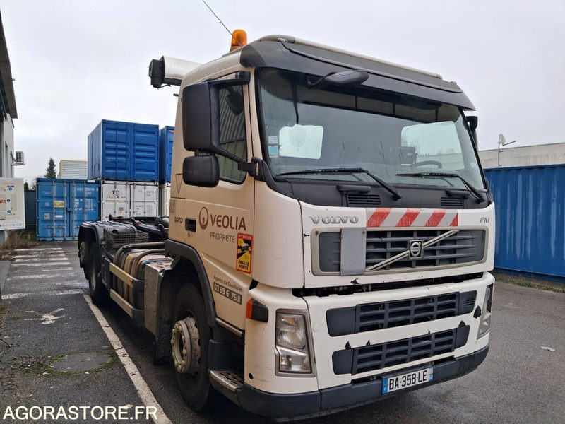 R51857-PORTEUR POLYBENNE VOLVO FM 370-ANNÉE 2010-BRAS GUIMA PALFINGER-502085 KM - Truck: picture 4 R51857-PORTEUR POLYBENNE VOLVO FM 370-ANNÉE 2010-BRAS GUIMA PALFINGER-502085 KM - Truck: picture 4