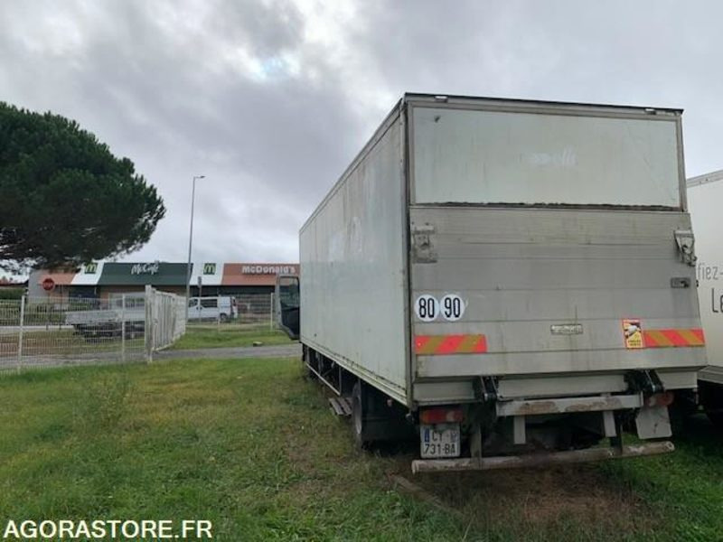 RENAULT MIDLUM 11T - 2004 - 593365 KMS - Truck: picture 5 RENAULT MIDLUM 11T - 2004 - 593365 KMS - Truck: picture 5