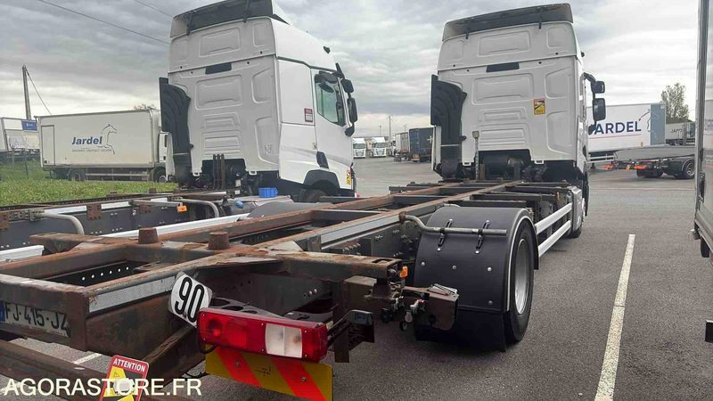 Renault T460 Porte-caisses mobiles- 2019 - 828471kms - FJ-415-JZ - Truck: picture 2 Renault T460 Porte-caisses mobiles- 2019 - 828471kms - FJ-415-JZ - Truck: picture 2