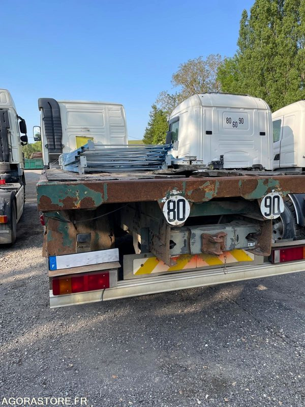 VOLVO FH12 - 1997 - 124 162 KMS - Truck: picture 4 VOLVO FH12 - 1997 - 124 162 KMS - Truck: picture 4