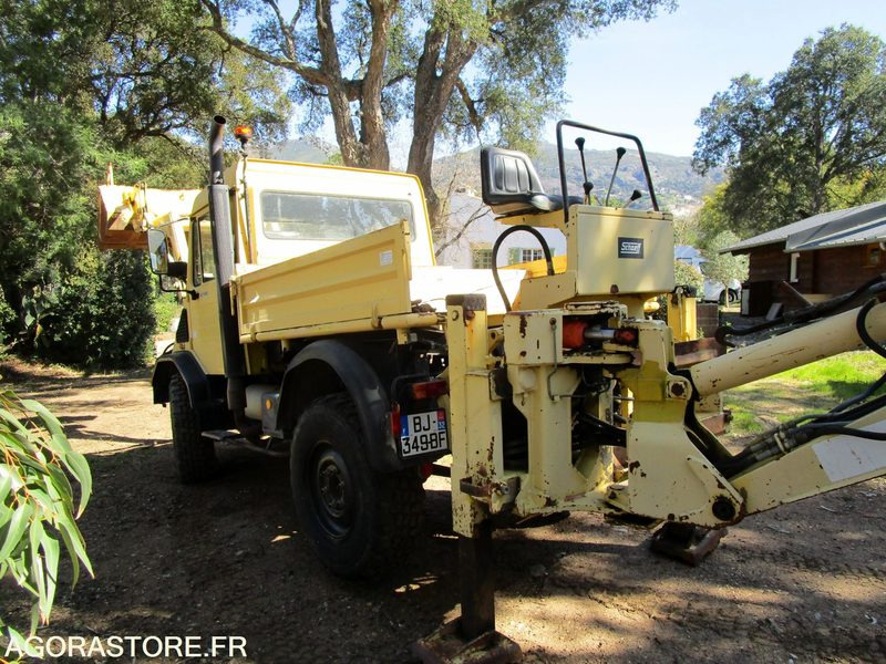 Unimog U140 - 1994 - 115 000km - TRES BON ETAT - Backhoe loader: picture 3 Unimog U140 - 1994 - 115 000km - TRES BON ETAT - Backhoe loader: picture 3