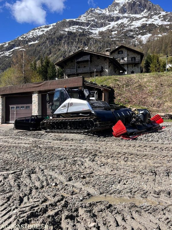 CHENILLETTE DE DAMAGE ED 82 PRE EQUIPE TREUIL (SANS TREUIL) - Utility/ Special vehicle: picture 4 CHENILLETTE DE DAMAGE ED 82 PRE EQUIPE TREUIL (SANS TREUIL) - Utility/ Special vehicle: picture 4