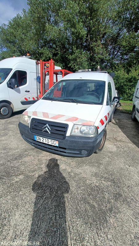 VU Fourgonnette CITROEN JUMPY - Small van: picture 3 VU Fourgonnette CITROEN JUMPY - Small van: picture 3
