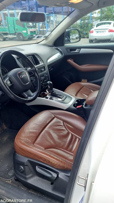 Voiture AUDI Q5 - 251 000 km - Car: picture 5 Voiture AUDI Q5 - 251 000 km - Car: picture 5
