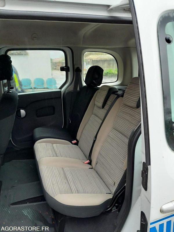 Voiture Renault Kangoo Expression dCi90, 2012 - 196968KM - Small van: picture 4 Voiture Renault Kangoo Expression dCi90, 2012 - 196968KM - Small van: picture 4