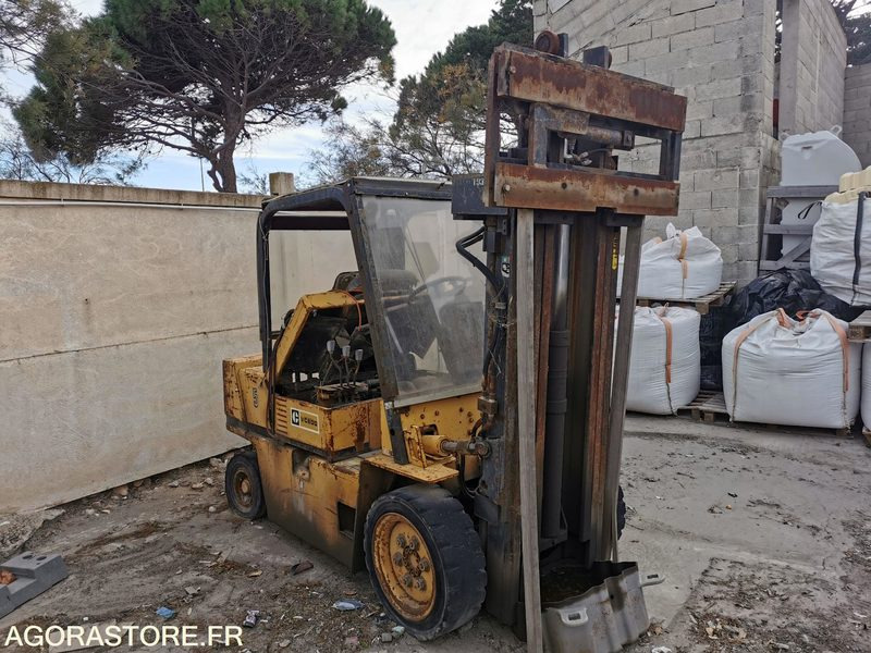 Chariot CATERPILLAR sans fourche - Diesel forklift: picture 3 Chariot CATERPILLAR sans fourche - Diesel forklift: picture 3