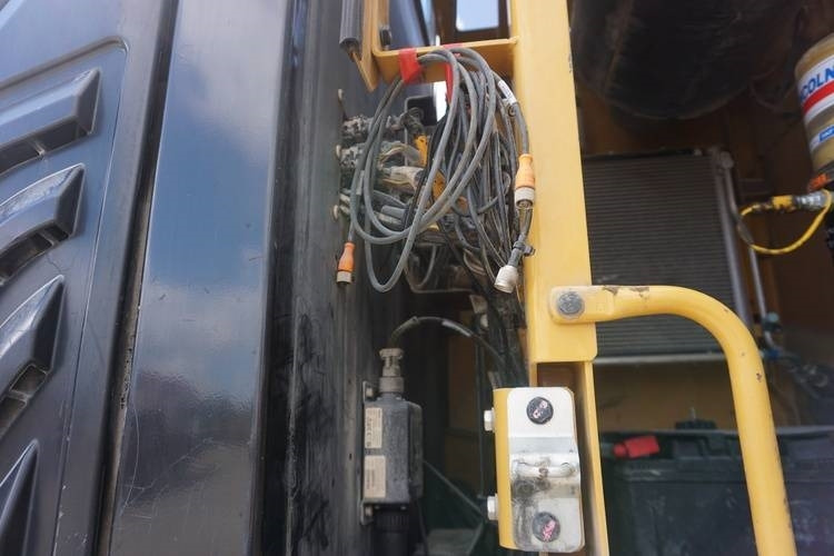 Leasing of CAT 329 EL  CAT 329 EL: picture 11