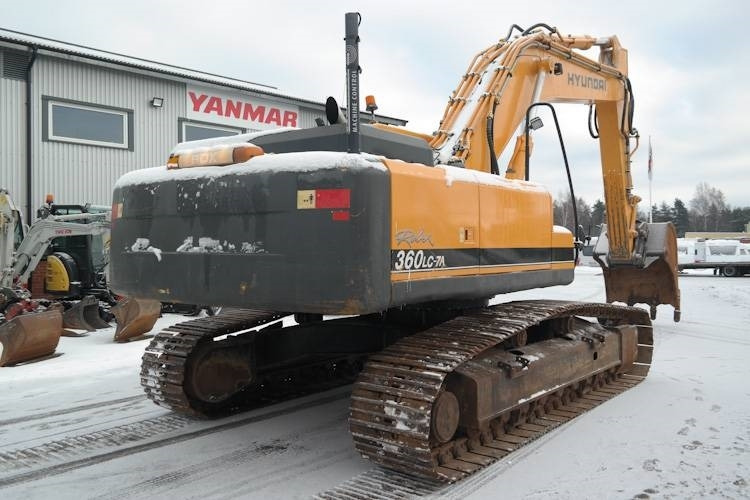 Crawler excavator Hyundai R360L-7: picture 11