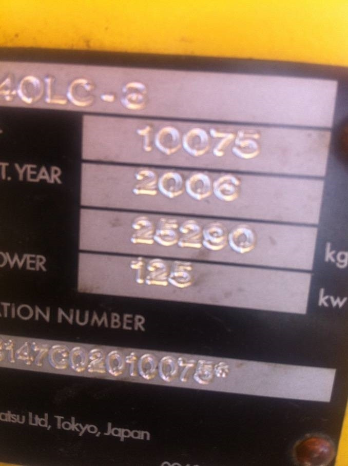 Crawler excavator Komatsu PC240-8: picture 21