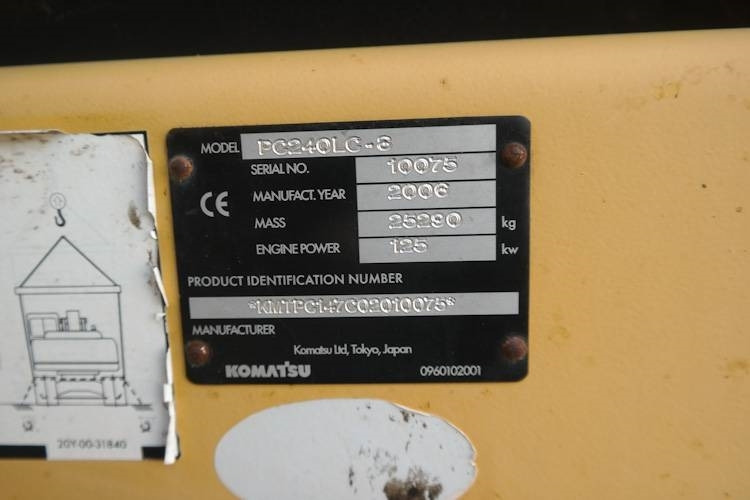 Crawler excavator Komatsu PC240-8: picture 14