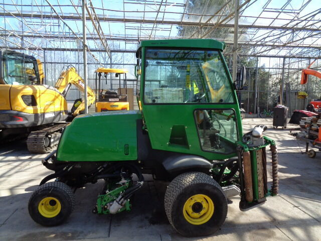 John Deere 3235C - Garden mower: picture 4 John Deere 3235C - Garden mower: picture 4
