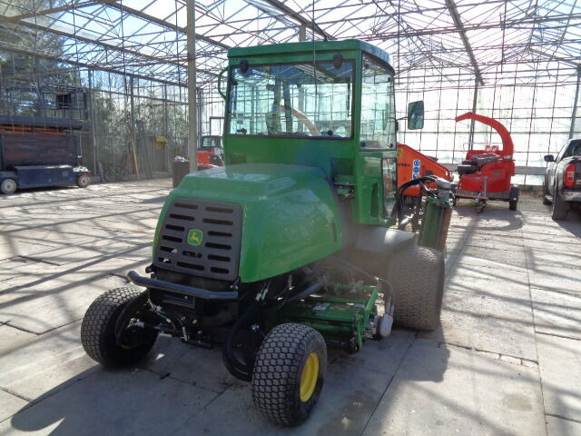John Deere 3235C - Garden mower: picture 5 John Deere 3235C - Garden mower: picture 5