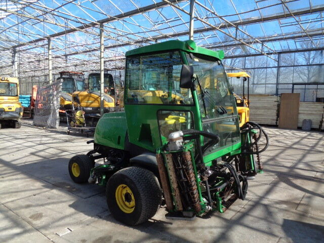 John Deere 3235C - Garden mower: picture 3 John Deere 3235C - Garden mower: picture 3