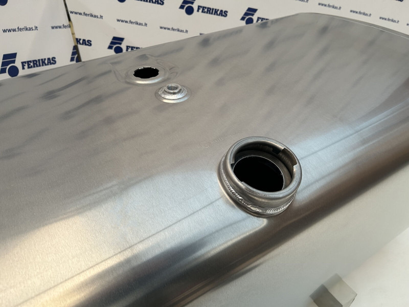 MAN New aluminum fuel tank 480L - Fuel tank for Truck: picture 4 MAN New aluminum fuel tank 480L - Fuel tank for Truck: picture 4