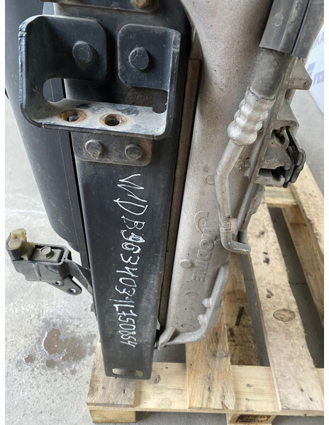 Mercedes-Benz Actros MP4 - Radiator for Truck: picture 4 Mercedes-Benz Actros MP4 - Radiator for Truck: picture 4