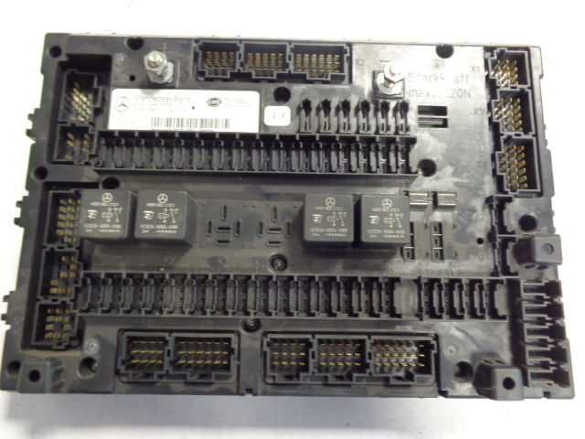 Mercedes-Benz MP4 "WORLDWIDE DELIVERY" - Electrical system for Truck: picture 1 Mercedes-Benz MP4 "WORLDWIDE DELIVERY" - Electrical system for Truck: picture 1